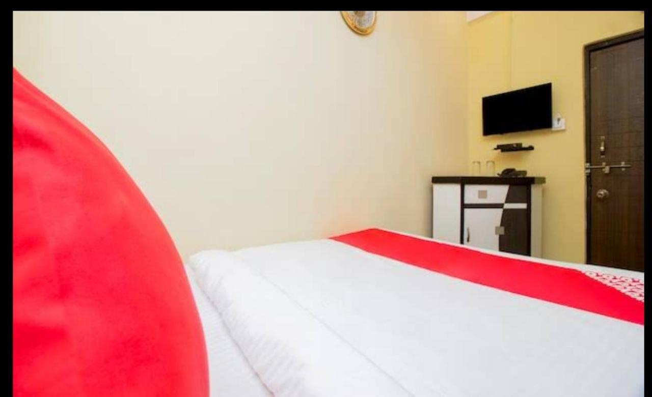 Hotel Swaraj Logde Panvel Exterior photo