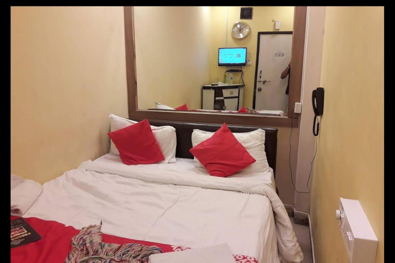 Hotel Swaraj Logde Panvel Exterior photo